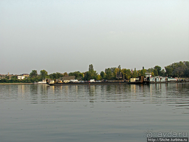 Паром через Дунай из Румынии в Болгарию "Калафат-Видин"