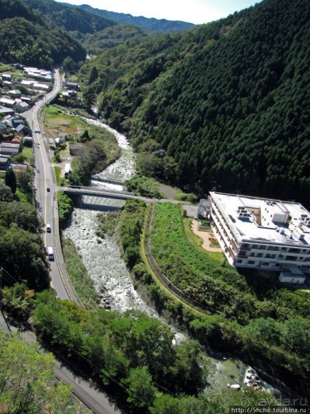 Интересный мост Orijouoohashi возле Mizunami