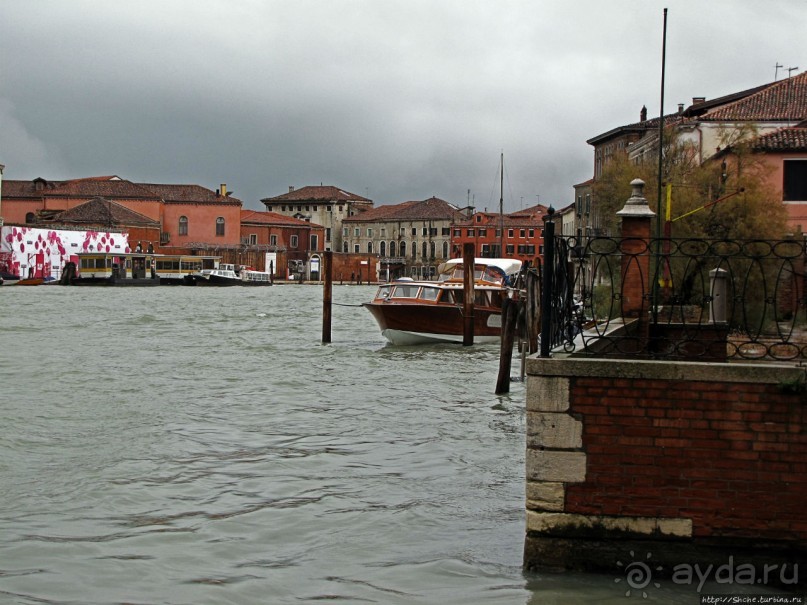 За стеклом (остров Мурано)