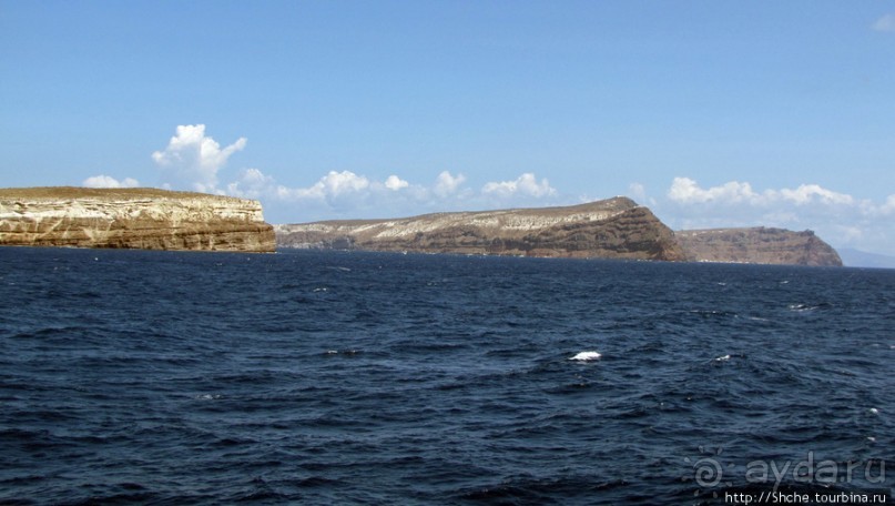 Голубые купола Санторини — классические виды Греции