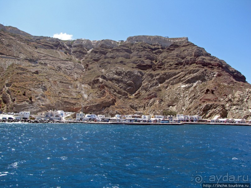 Голубые купола Санторини — классические виды Греции