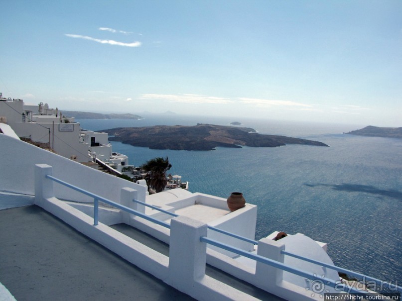Голубые купола Санторини — классические виды Греции