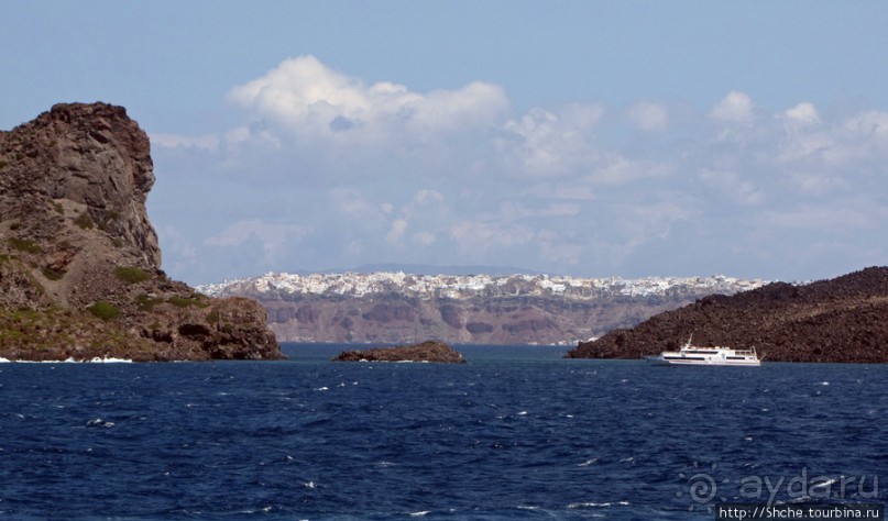 Голубые купола Санторини — классические виды Греции