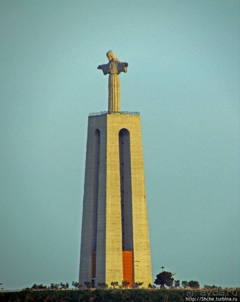 Набережная реки Тежу в районе Белем в Лиссабоне