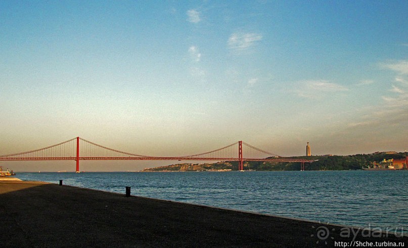 Набережная реки Тежу в районе Белем в Лиссабоне