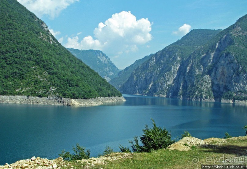 Черногорские картинки. Каньон искусственного Пивского озера