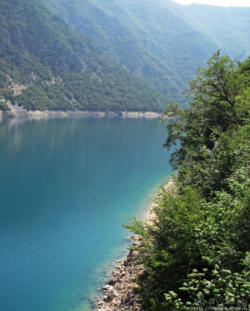 Черногорские картинки. Каньон искусственного Пивского озера