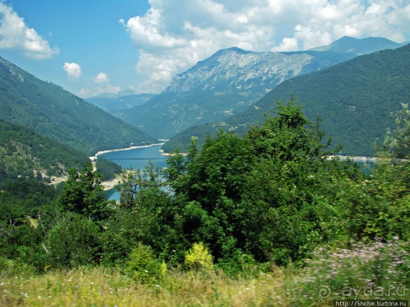Черногорские картинки. Каньон искусственного Пивского озера