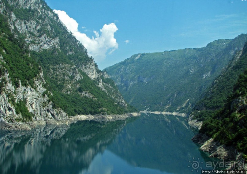 Черногорские картинки. Каньон искусственного Пивского озера