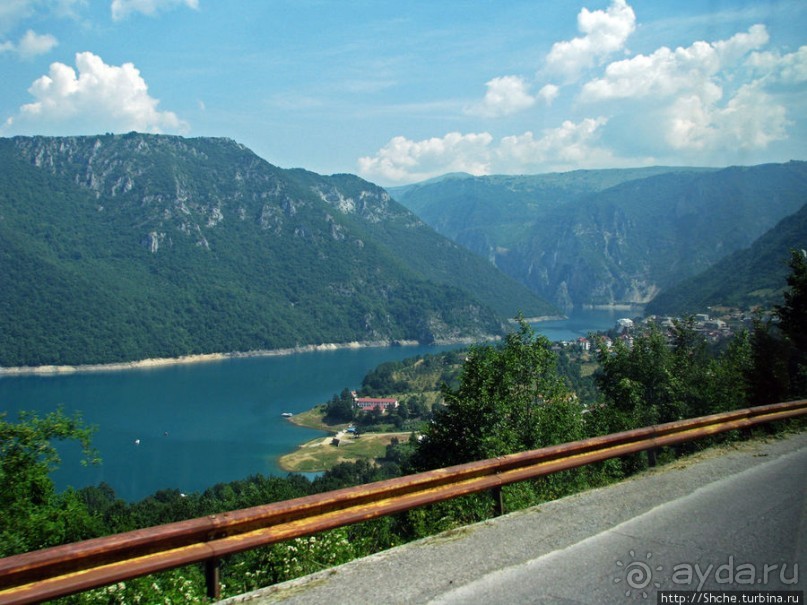 Черногорские картинки. Каньон искусственного Пивского озера