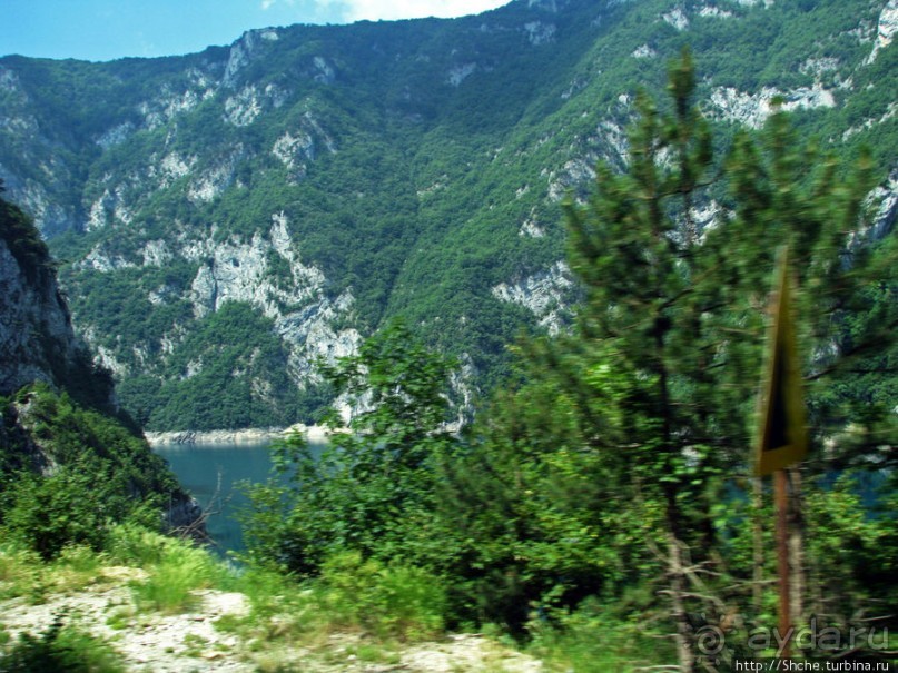 Черногорские картинки. Каньон искусственного Пивского озера