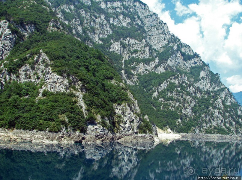 Черногорские картинки. Каньон искусственного Пивского озера