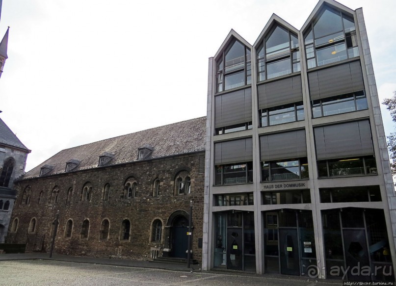 Альбом отзыва "Ахенский собор — первый среди великих и уникальных"