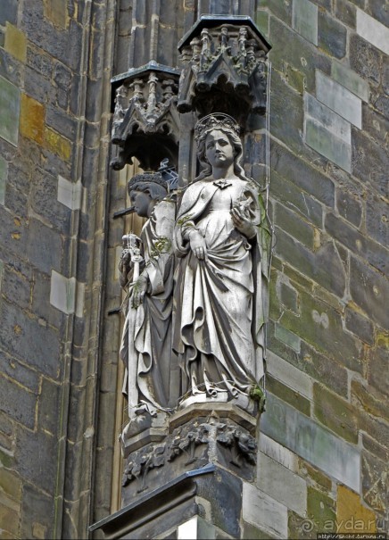 Альбом отзыва "Ахенский собор — первый среди великих и уникальных"