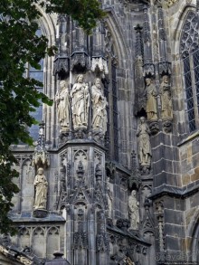 Альбом отзыва "Ахенский собор — первый среди великих и уникальных"