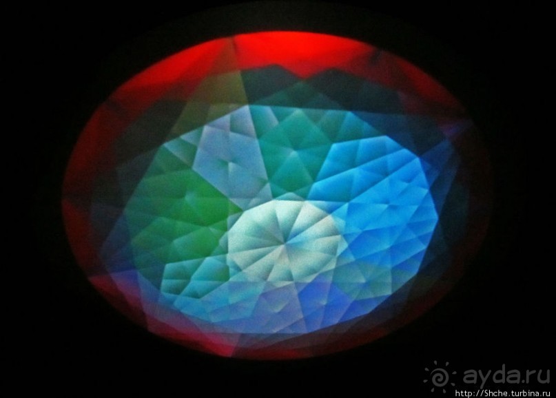 Альбом отзыва ""Кристальные миры Сваровски": подробности первых залов"