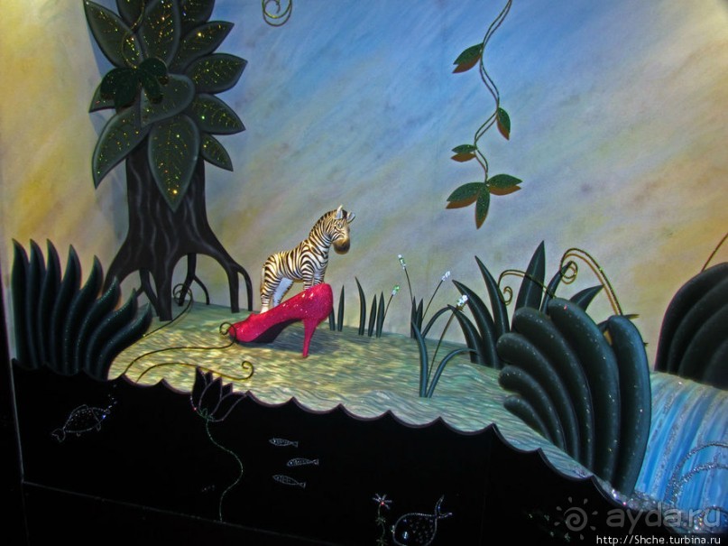 Альбом отзыва ""Кристальные миры Сваровски": подробности первых залов"