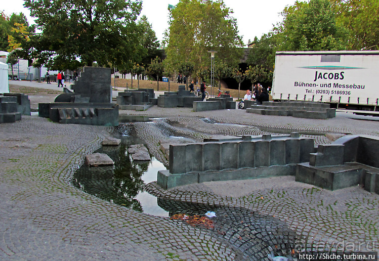 На берегу Рейна