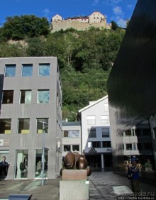 Замок Вадуц (Schloss Vaduz) и окрестности Лихтенштейна