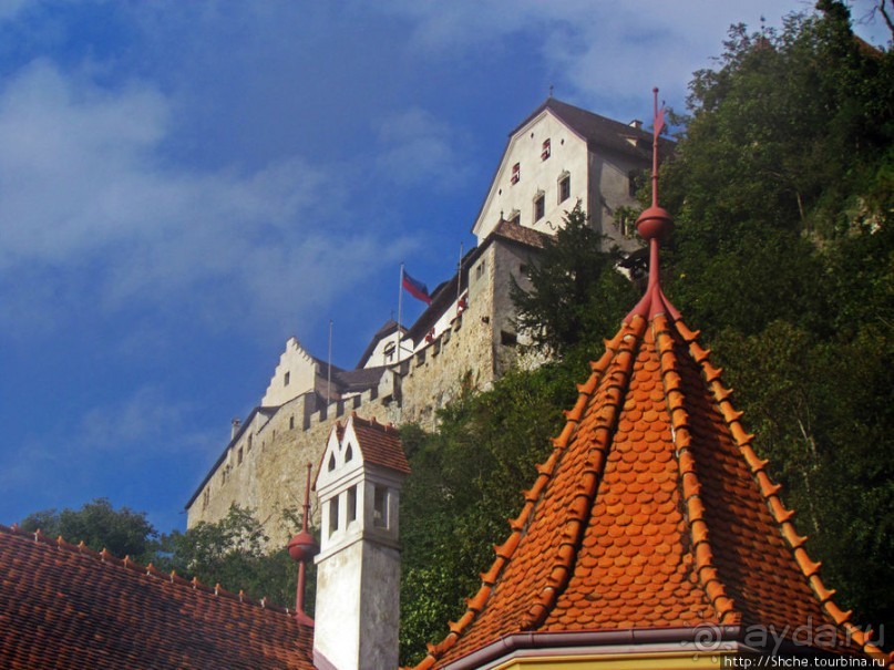 Замок Вадуц (Schloss Vaduz) и окрестности Лихтенштейна