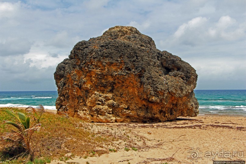 Камень на песке