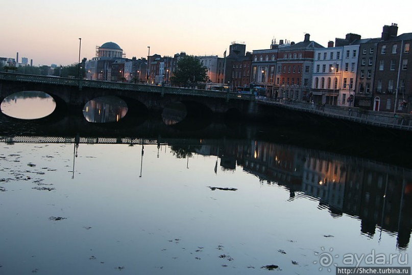 Сумерки на берегах реки Liffey