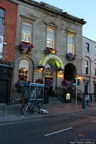 Сумерки на берегах реки Liffey
