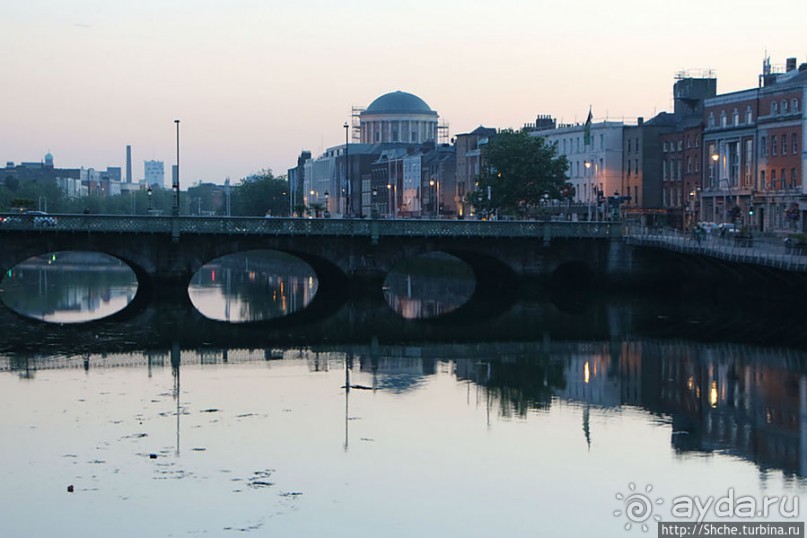 Сумерки на берегах реки Liffey