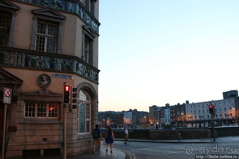 Сумерки на берегах реки Liffey