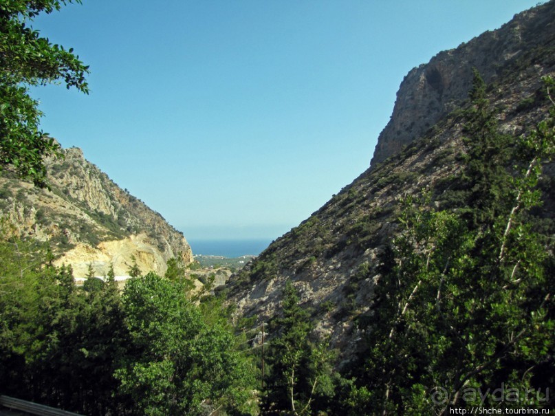 Монастырь Св. Георгия - местного покровителя водителей авто