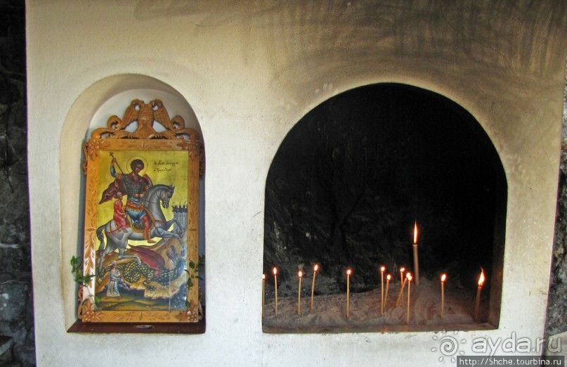 Монастырь Св. Георгия - местного покровителя водителей авто