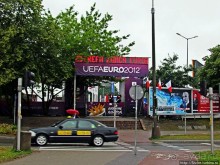 Куда ты, тропинка, меня завела...