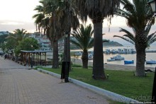 Неа Фокеа — залив, легенда и византийская башня на закате