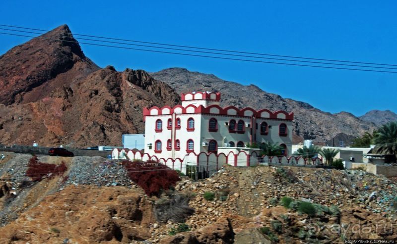 Fanja — первый город-оазис, встреченный нами в Омане