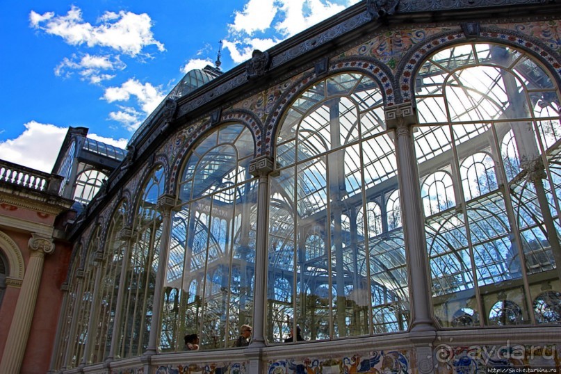 Первое апреля в парке Ретиро. Уже