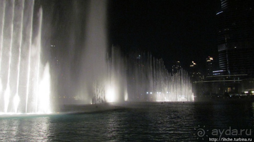 Дубайский хит. Свето-музыкальное шоу фонтанов ночью