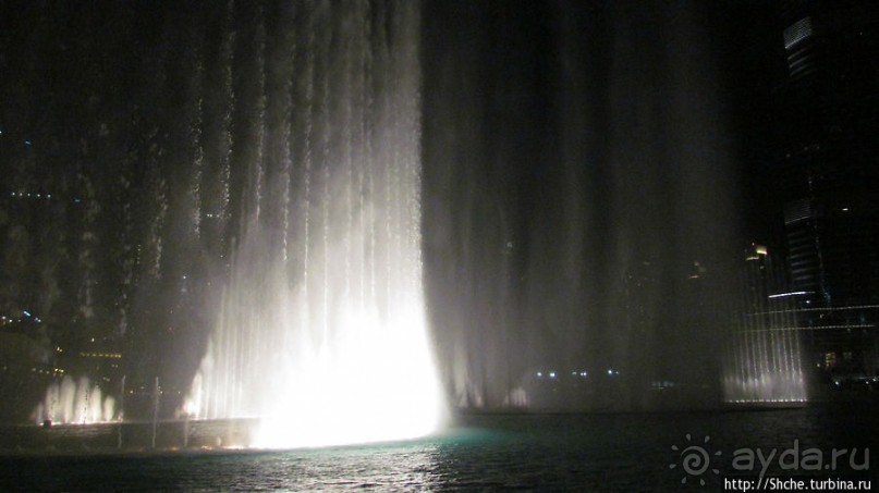 Дубайский хит. Свето-музыкальное шоу фонтанов ночью