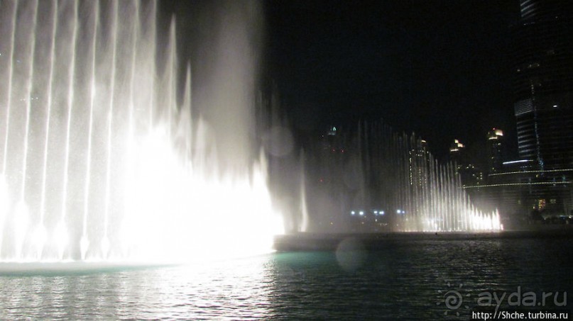 Дубайский хит. Свето-музыкальное шоу фонтанов ночью
