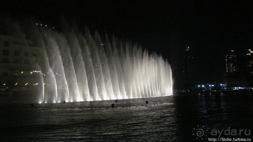 Дубайский хит. Свето-музыкальное шоу фонтанов ночью