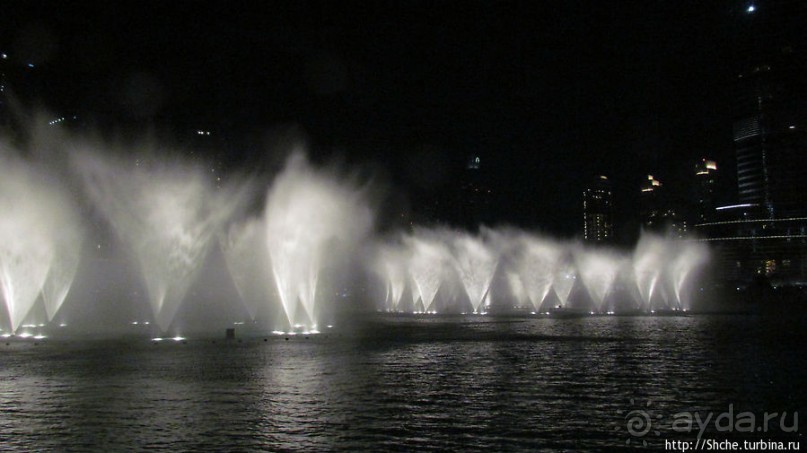 Дубайский хит. Свето-музыкальное шоу фонтанов ночью