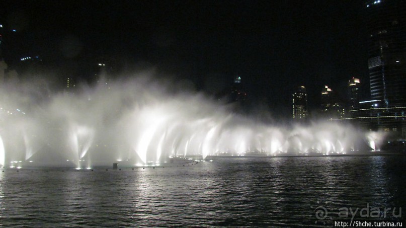 Дубайский хит. Свето-музыкальное шоу фонтанов ночью