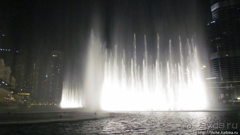 Дубайский хит. Свето-музыкальное шоу фонтанов ночью