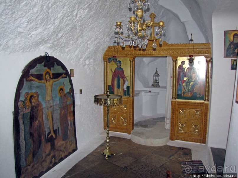 Savathianes mon. - типичный православный монастырь Крита