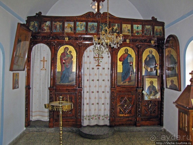 Savathianes mon. - типичный православный монастырь Крита