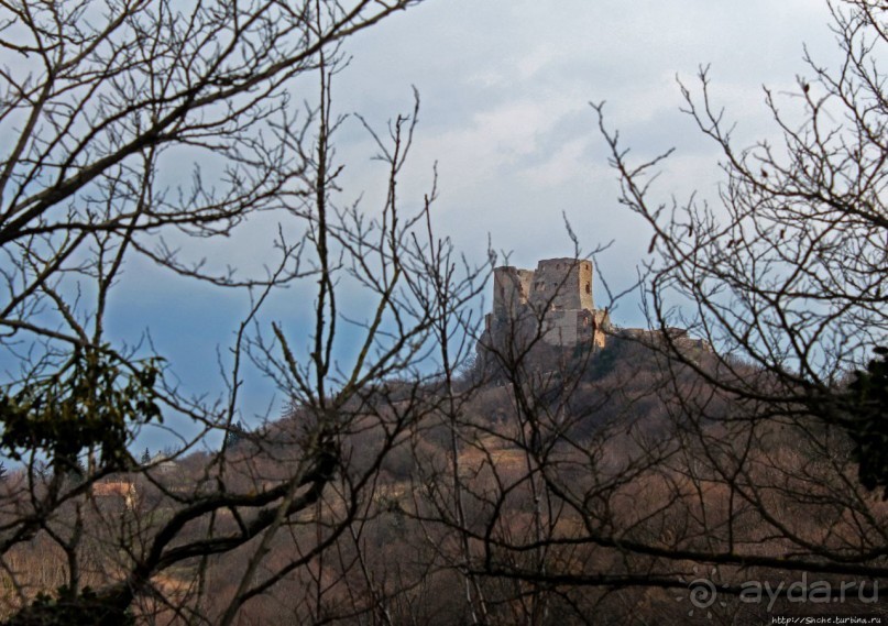 Замок на горе стоит... Чеснек (Венгрия)