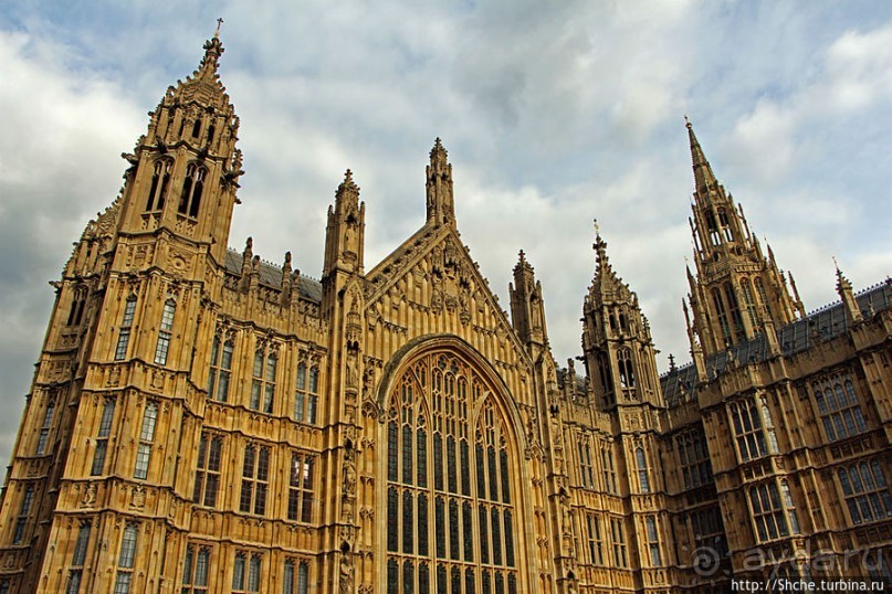 Дворец Парламента Великобритании и знаметитый Биг Бен