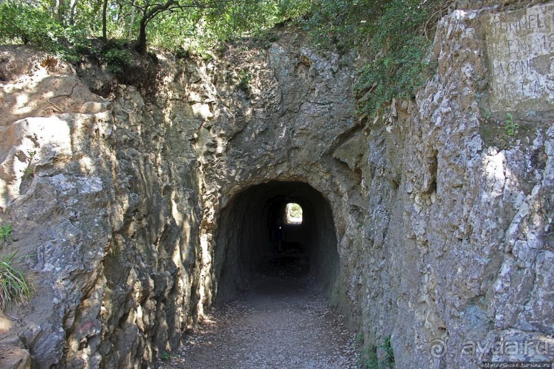 Акведук Пон-дю-Гар — технический и художественный шедевр