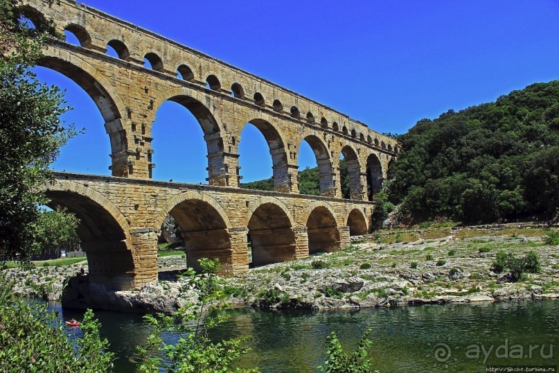 Акведук Пон-дю-Гар — технический и художественный шедевр