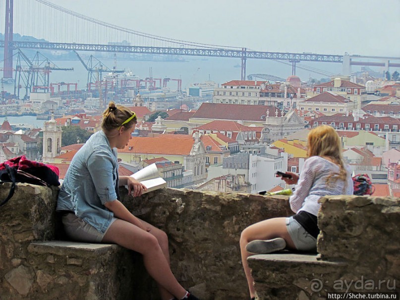Еще взгляд на Лиссабон сверху, теперь с крепости Сан Жоржи