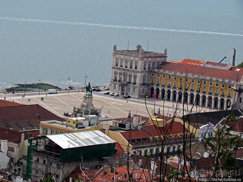 Еще взгляд на Лиссабон сверху, теперь с крепости Сан Жоржи